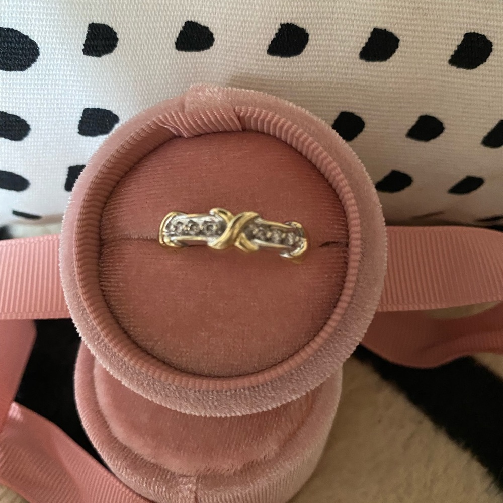 XO Authentic Gold & Diamond Ring